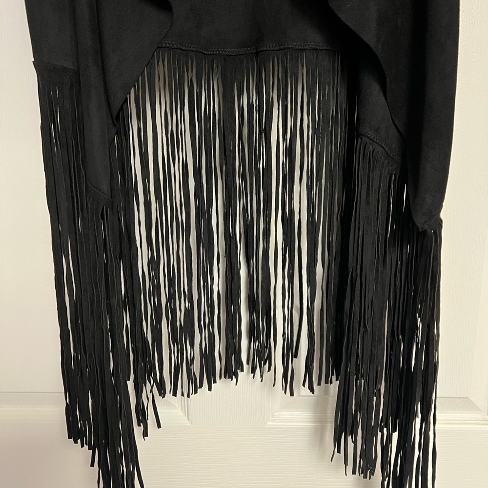 Do Everything W/Love Black Fringe Vest Tunic O/S - Picture 4 of 7